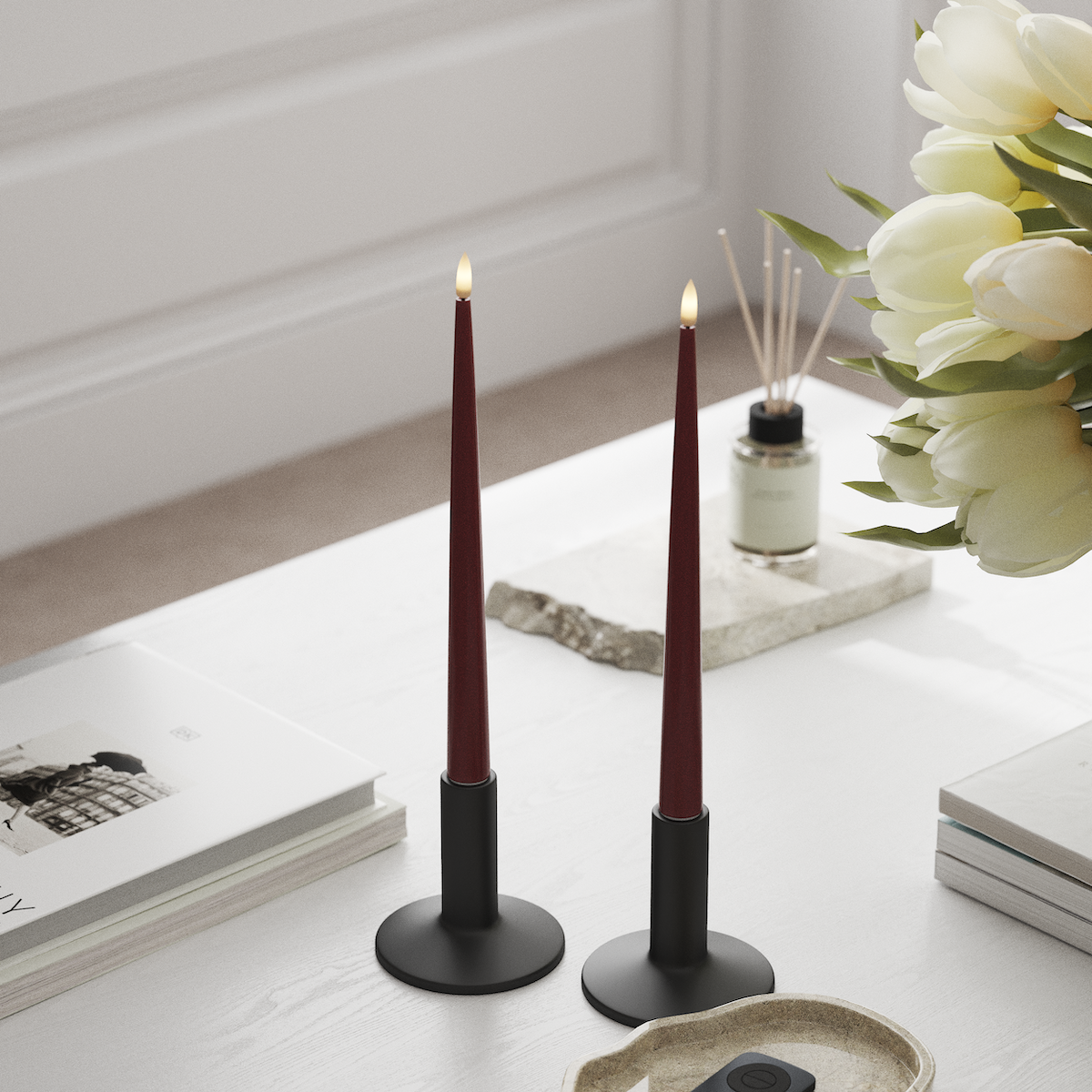 Deluxe Homeart LEDs Vela afilada com Laca, 2 peças 28 cm Bordeaux LEDs Vela afilada 1