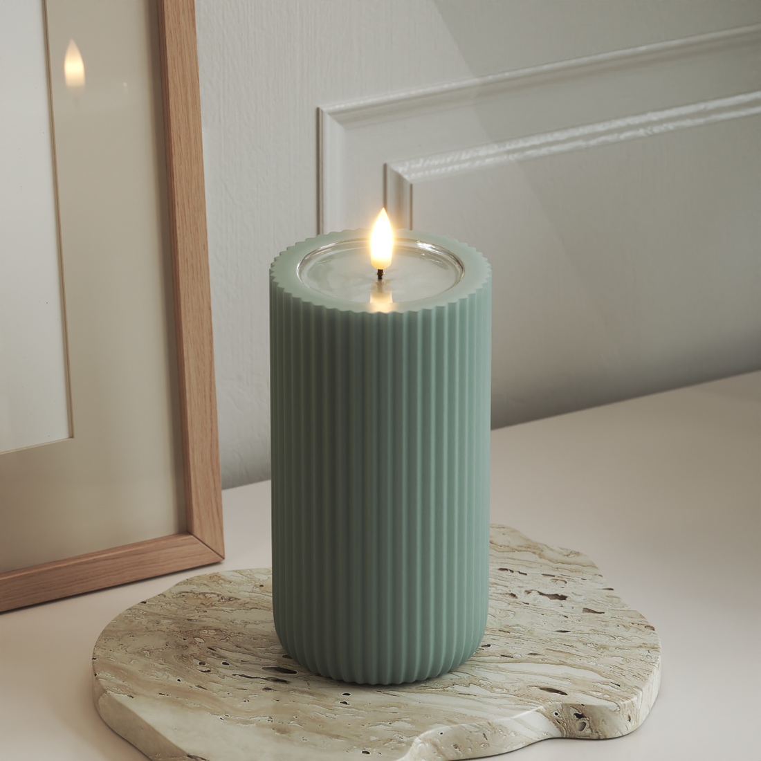 Deluxe Homeart Unique Lampa cu canal cu LED D 8 x 15 cm Verde salvie unique lumina canelura 3